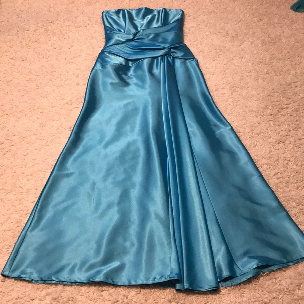 Jessica McClintock gown - Picture 4 of 7